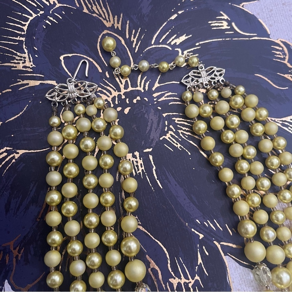 Vintage Chunky Yellow Pearl Gold Tone and Sparkly AB 5 Strand Necklace JAPAN A3 - Picture 3 of 14